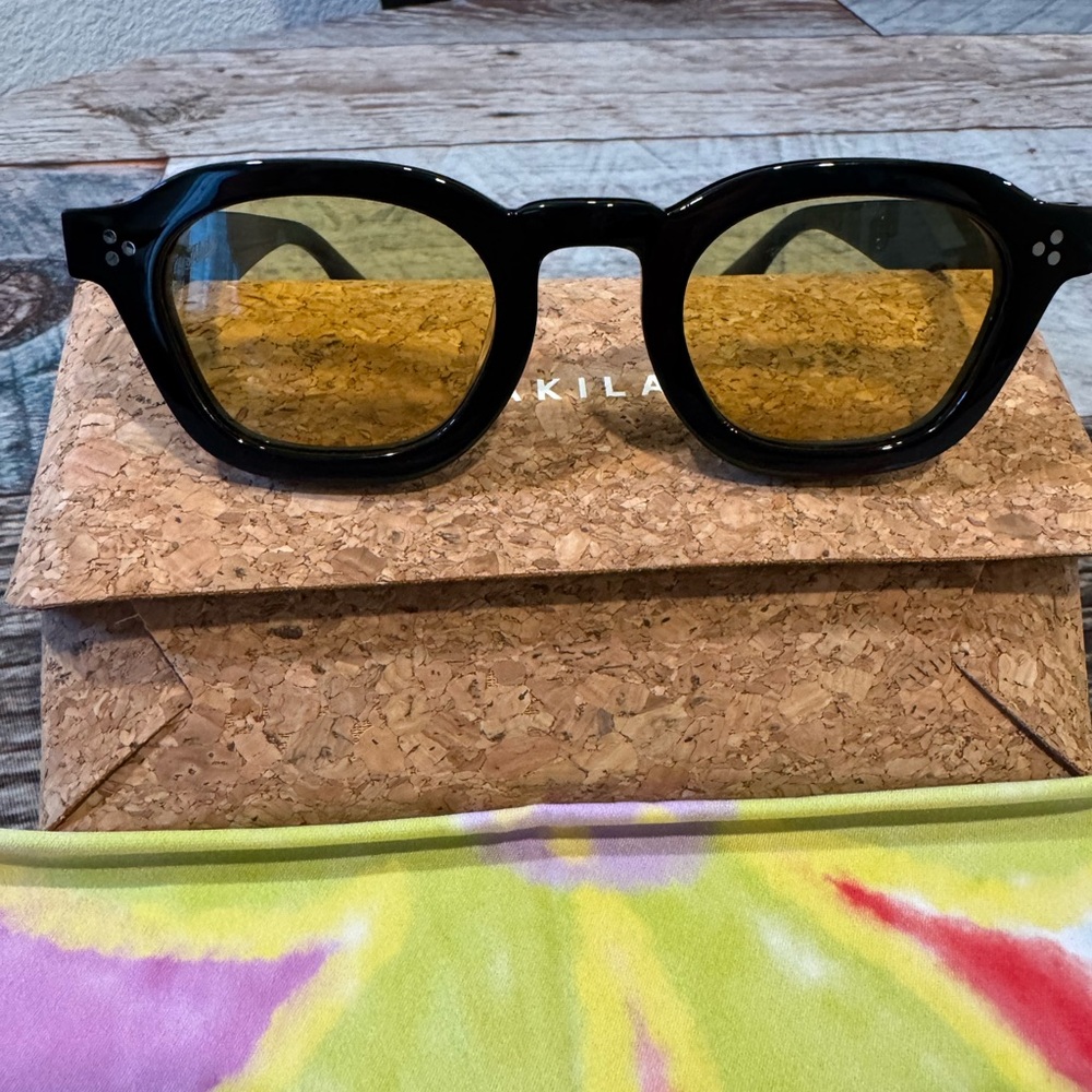 Stylish Black and Yellow Sunglasses